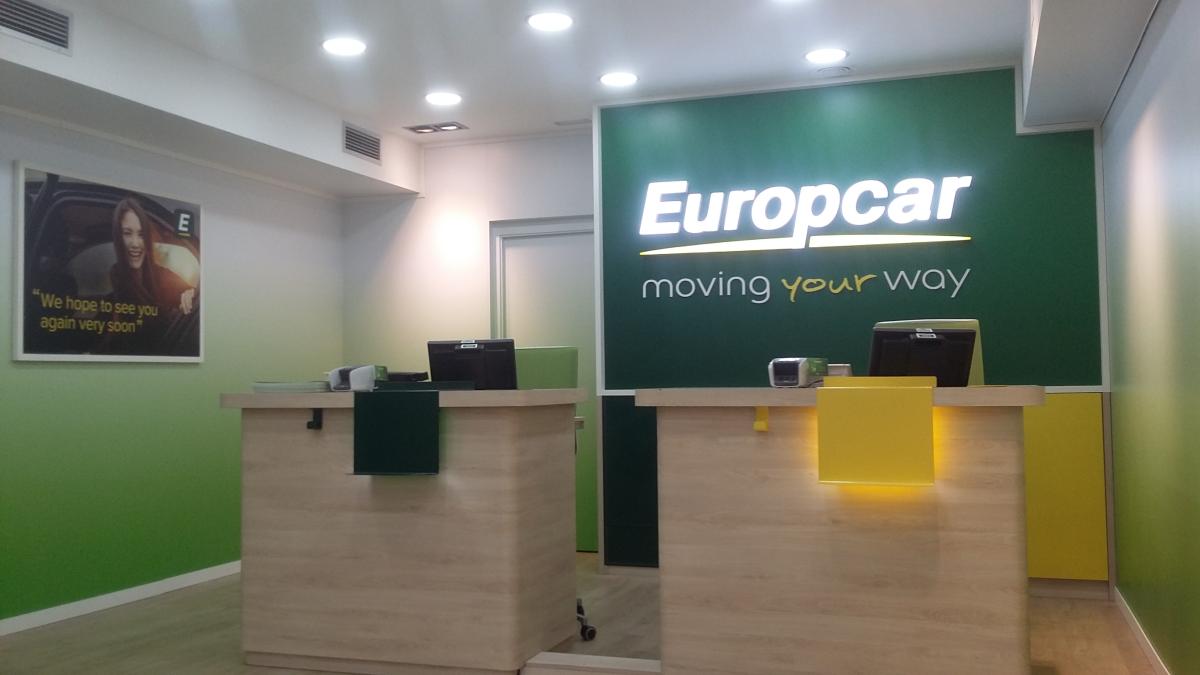 Guarda la ropa colateral Ofensa ▷ Europcar Pozuelo Majadahonda, Madrid